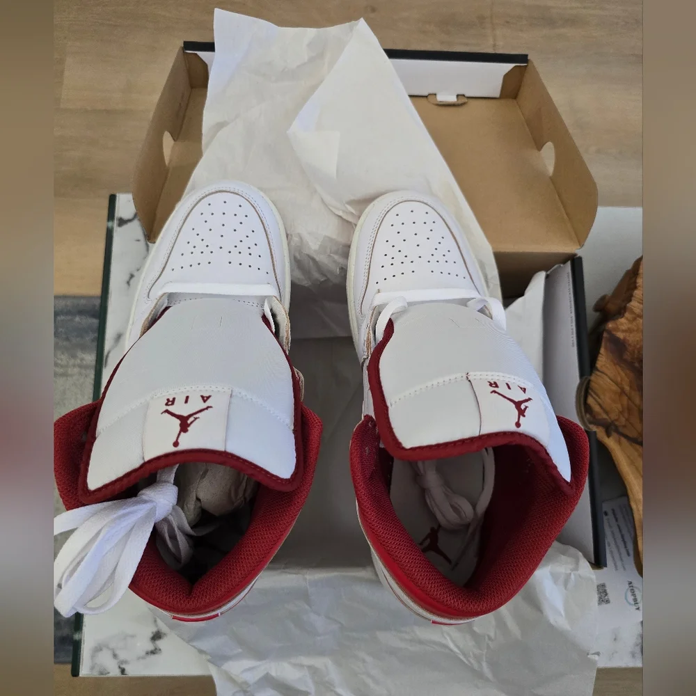 Jordan 1 - Picture 3 of 6